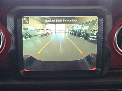 Used 2022 Jeep Gladiator Rubicon w/ Trailer Tow Package image 18