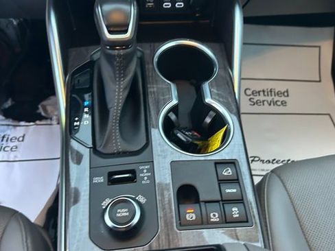Used 2023 Toyota Highlander Limited image 32