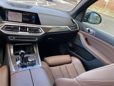 Certified 2022 BMW X5 xDrive40i w/ Premium Package image 17