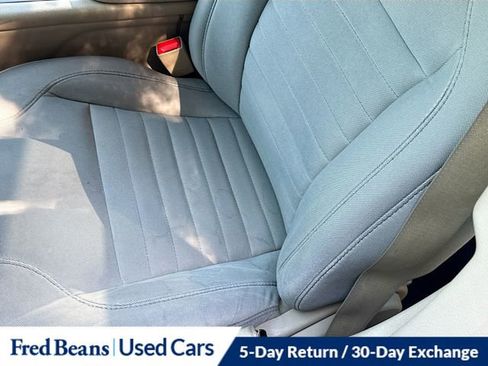 Used 2018 Ford Taurus SE FWD image 14