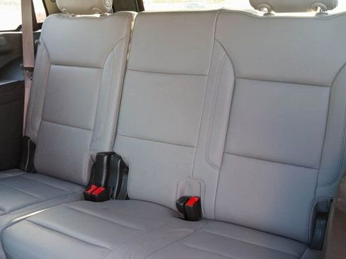 Used 2021 Chevrolet Tahoe Z71 w/ Luxury Package image 18