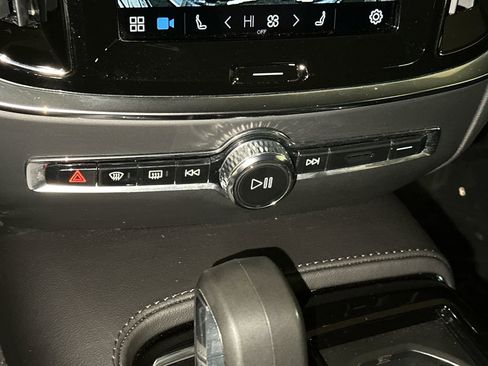 Used 2023 Volvo S60 T8 Plus w/ Protection Package Premier image 27