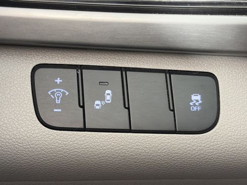 Used 2018 Hyundai Elantra Value Edition w/ Cargo Package FWD image 31
