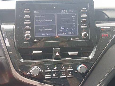 Used 2021 Toyota Camry LE FWD image 6
