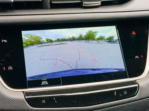 Certified 2025 Cadillac XT6 Luxury FWD image 38