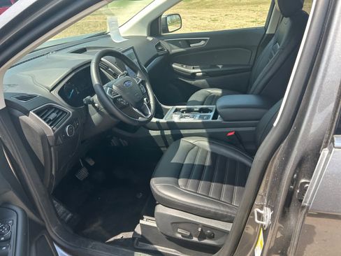 Used 2024 Ford Edge SEL w/ Convenience Package AWD/4WD image 9