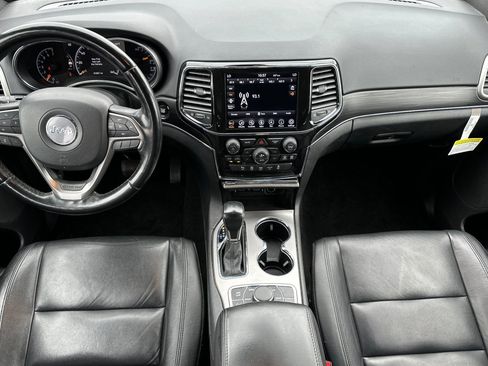 Used 2022 Jeep Grand Cherokee Limited w/ Trailer Tow Group IV image 16