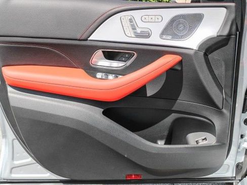 New 2025 Mercedes-Benz GLE 53 AMG 4MATIC image 23