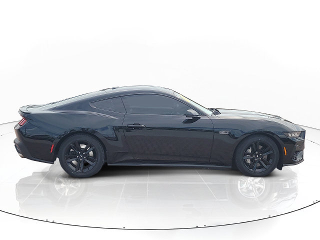 Used 2024 Ford Mustang GT RWD image 4
