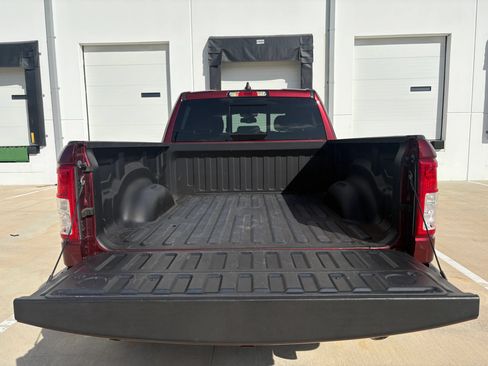 Used 2019 RAM 1500 Big Horn AWD/4WD image 18