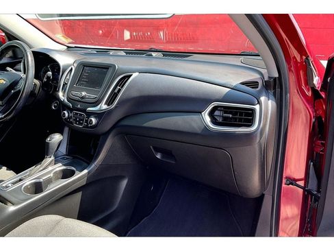 Used 2021 Chevrolet Equinox LT AWD/4WD image 17