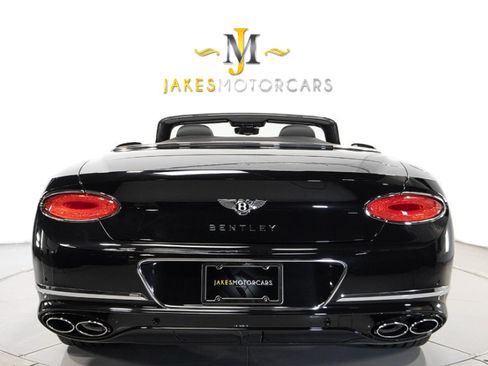 Used 2020 Bentley Continental GT V8 image 9