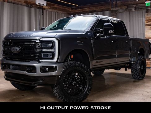 Used 2026 Ford F250 Platinum w/ Platinum Plus Package AWD/4WD image 5