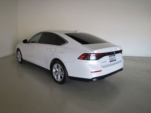 Certified 2025 Honda Accord LX image 21