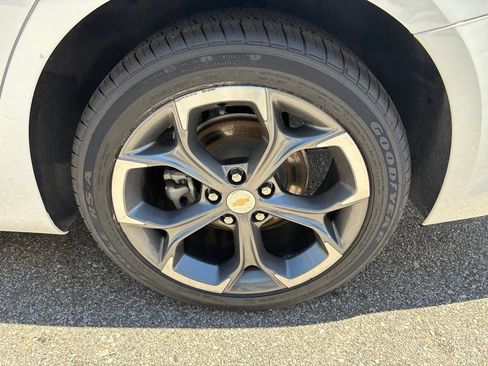 Certified 2024 Chevrolet Malibu LT FWD image 9