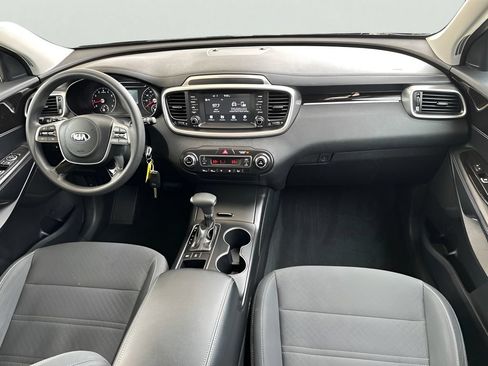 Used 2019 Kia Sorento AWD V6 image 25