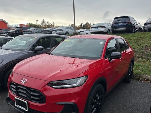 Certified 2024 Honda HR-V Sport image 32