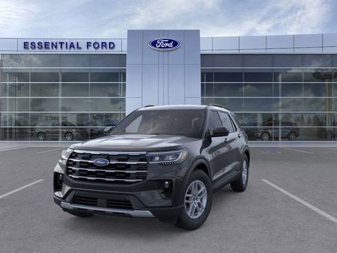 New 2026 Ford Explorer Active w/ Active Comfort Package image 2