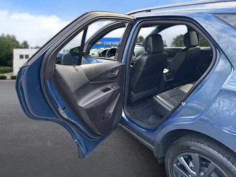 Used 2024 Chevrolet Equinox RS AWD/4WD image 31