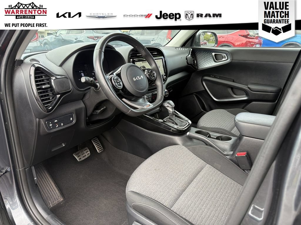 Used 2022 Kia Soul GT-Line FWD image 11