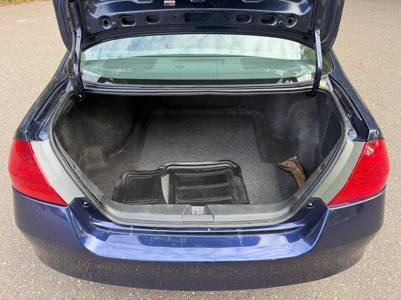 Used 2007 Honda Accord VP image 5