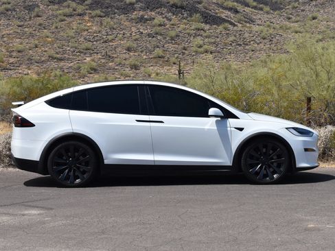 Used 2022 Tesla Model X AWD/4WD image 9