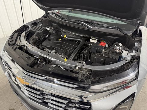 Used 2025 Chevrolet Equinox LT image 16