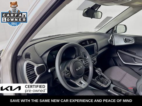 Certified 2025 Kia Soul LX w/ LX Technology Package FWD image 10