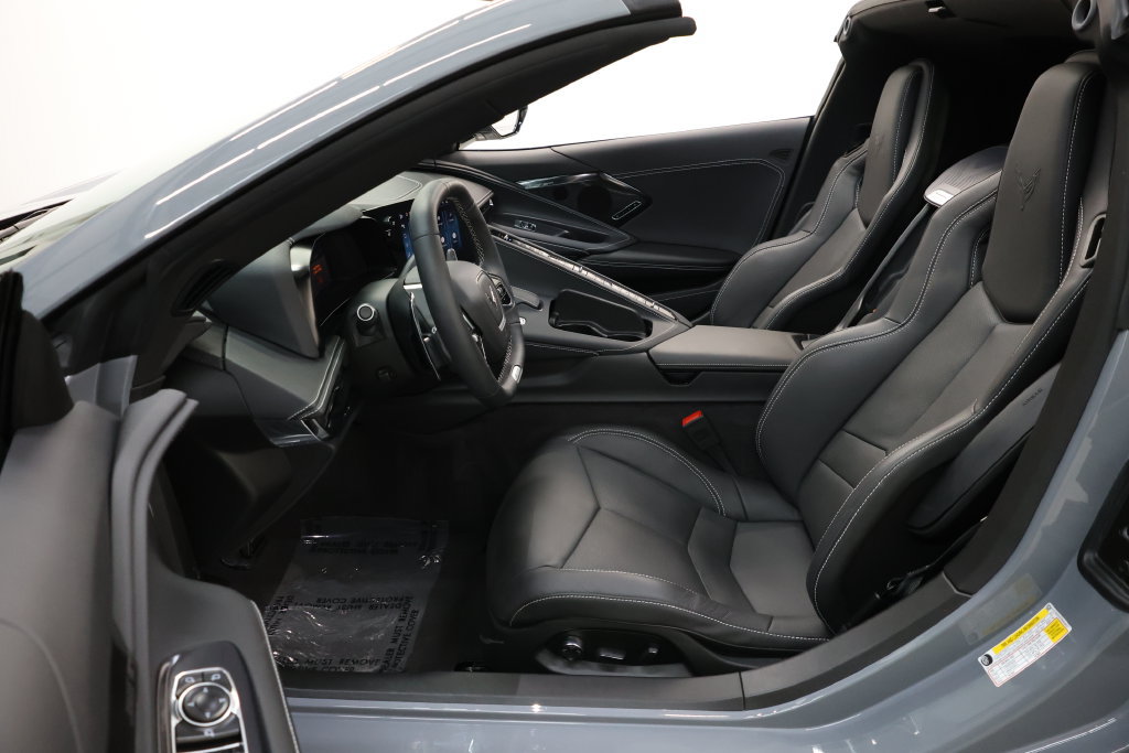 Used 2024 Chevrolet Corvette Z06 w/ Stealth Interior Trim Package RWD image 97
