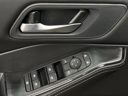 New 2026 Nissan Rogue SV AWD/4WD image 12