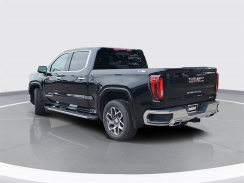 New 2026 GMC Sierra 1500 SLT w/ SLT Premium Plus Package image 4