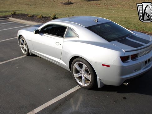 Used 2010 Chevrolet Camaro SS w/ RS Package image 11
