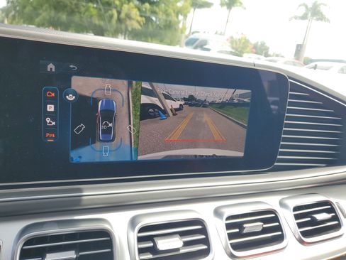 Certified 2025 Mercedes-Benz GLE 63 AMG S image 29