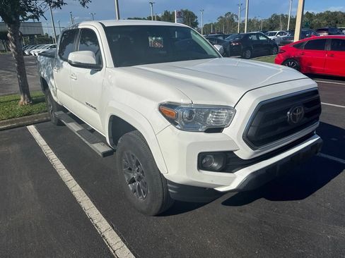 Used 2023 Toyota Tacoma SR5 w/ Technology Package RWD image 1