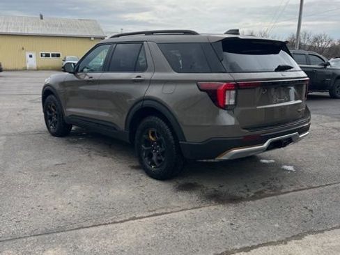 Used 2026 Ford Explorer Tremor AWD/4WD image 9