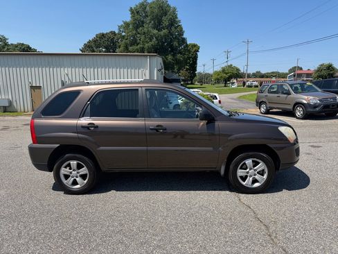 Used 2009 Kia Sportage LX FWD image 4