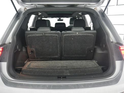 Used 2021 Volkswagen Tiguan SE R-Line image 28