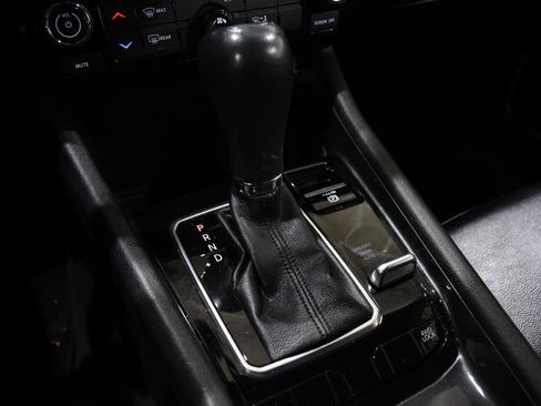 Used 2023 Jeep Compass Latitude image 24