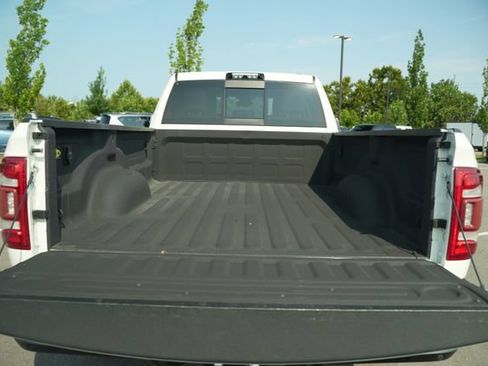 Used 2021 RAM 3500 Laramie w/ Cold Weather Group AWD/4WD image 17