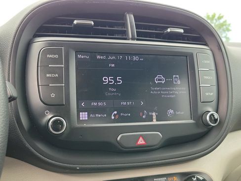 Used 2022 Kia Soul LX FWD image 22