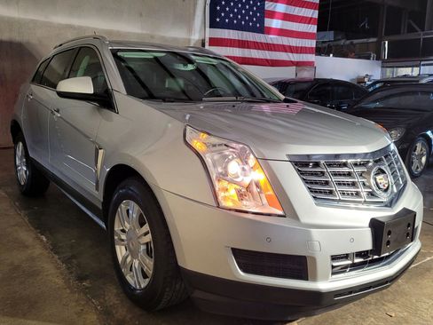 Used 2015 Cadillac SRX Luxury w/ Driver Awareness Package image 4