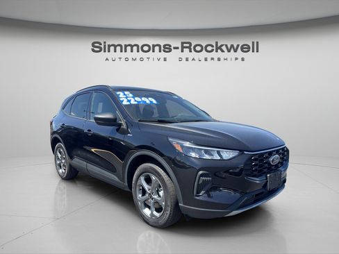 Used 2025 Ford Escape ST-Line AWD/4WD image 6