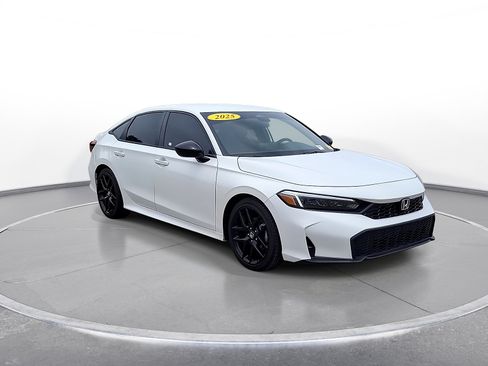 Used 2025 Honda Civic Sport image 2