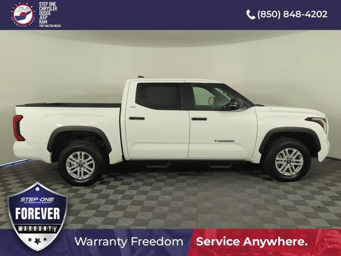 Used 2025 Toyota Tundra SR5 w/ SR5 Convenience Package AWD/4WD image 7