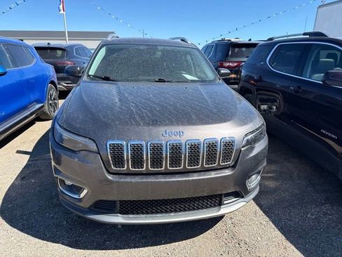 Used 2019 Jeep Cherokee Limited AWD/4WD image 2