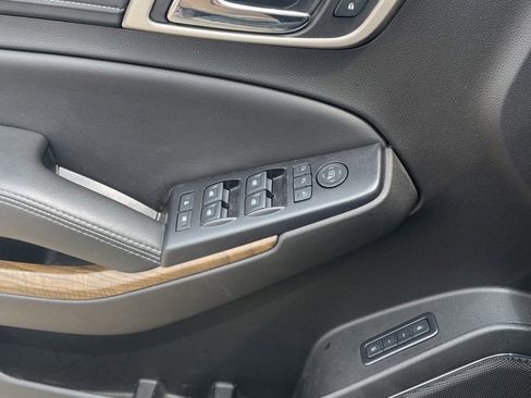 Used 2019 GMC Yukon XL Denali w/ Denali Ultimate Package AWD/4WD image 12