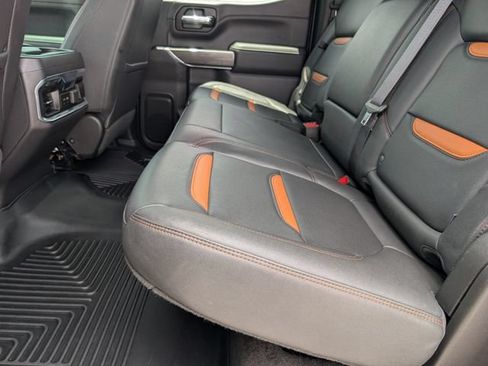 Used 2022 GMC Sierra 1500 AT4 w/ AT4 Preferred Package AWD/4WD image 31