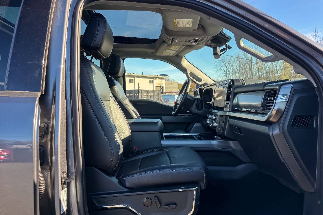 Used 2024 Ford F350 Lariat w/ Sport Appearance Package AWD/4WD image 14
