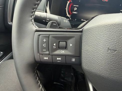 New 2026 Nissan Pathfinder SL AWD/4WD image 32