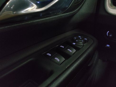Used 2021 GMC Terrain SLE FWD image 27